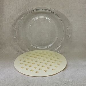 Anchor Hocking 9" pie plate with lattice